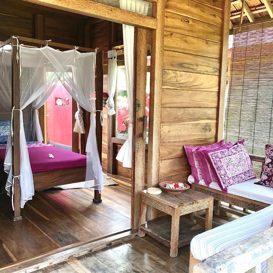 Harry'S Ocean House Pacitan Apartamento Exterior foto