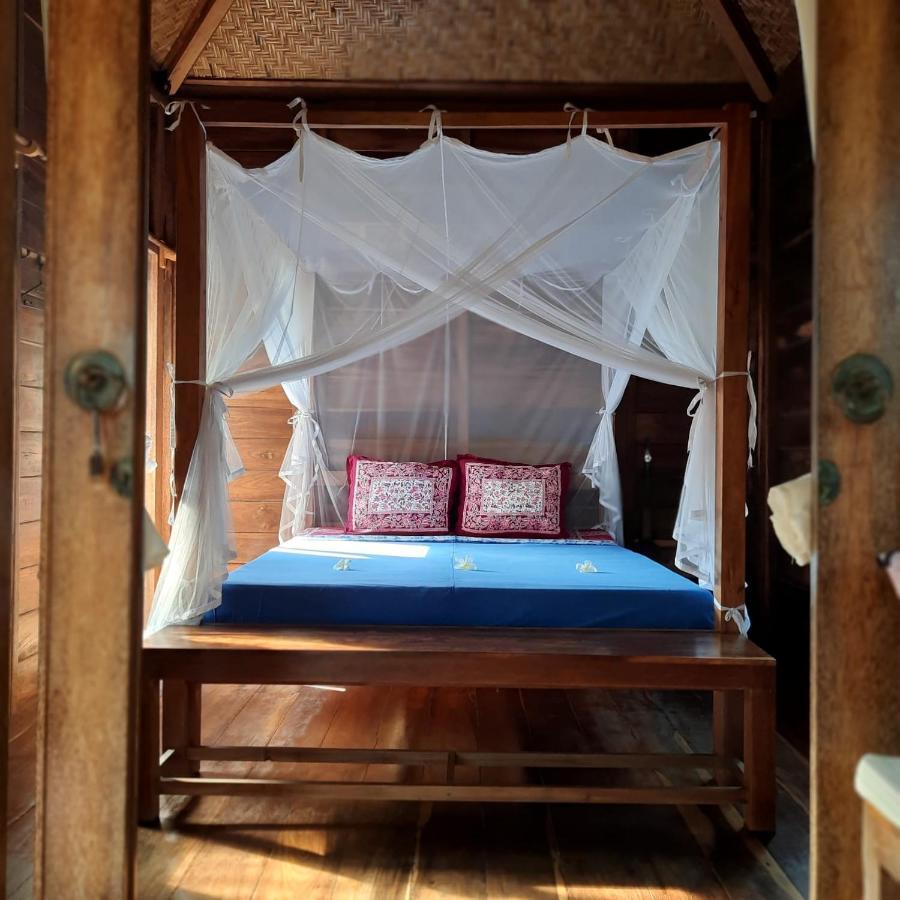 Harry'S Ocean House Pacitan Apartamento Exterior foto
