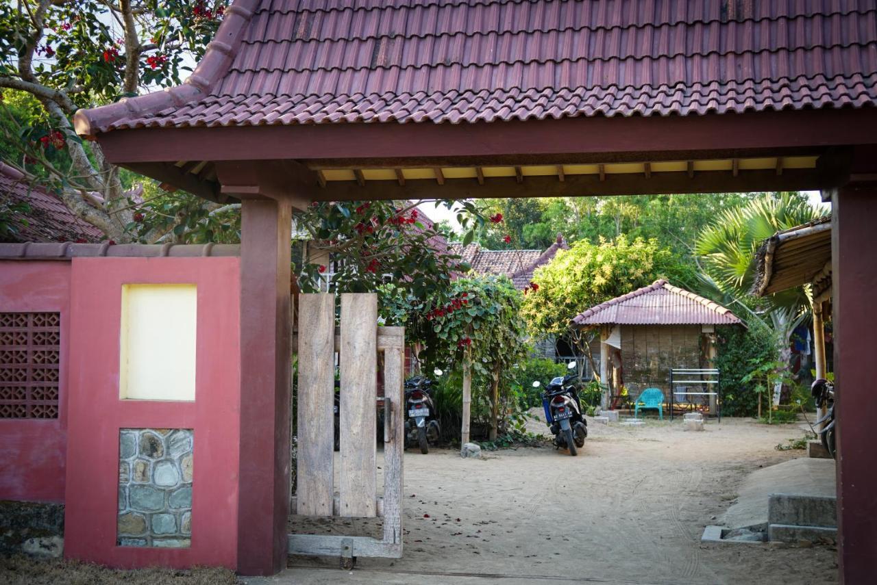 Harry'S Ocean House Pacitan Apartamento Exterior foto