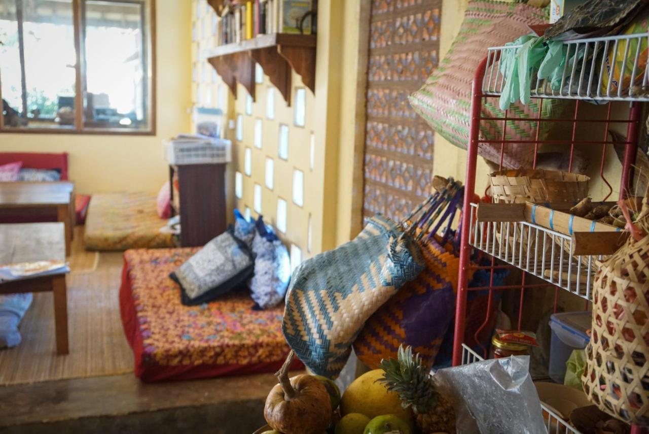 Harry'S Ocean House Pacitan Apartamento Exterior foto
