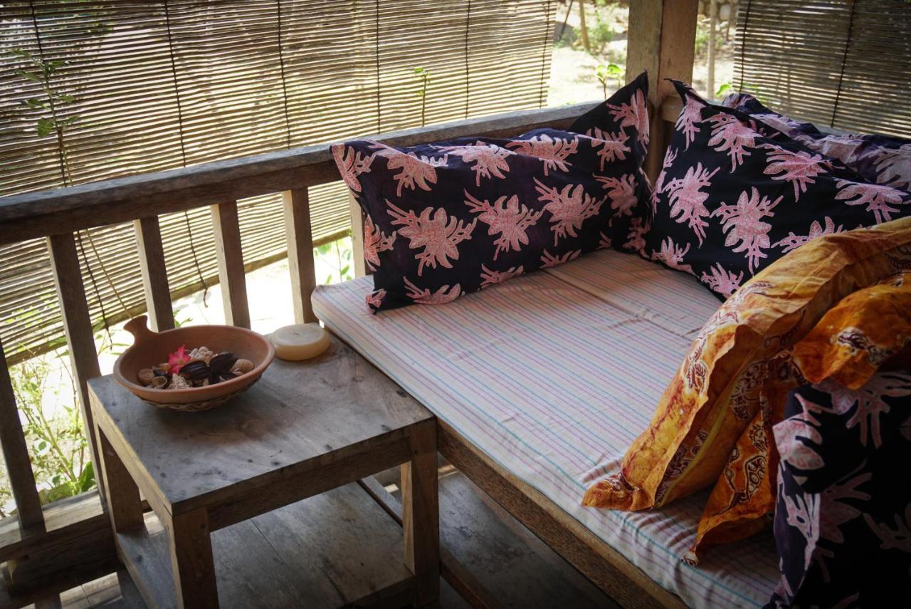 Harry'S Ocean House Pacitan Apartamento Exterior foto