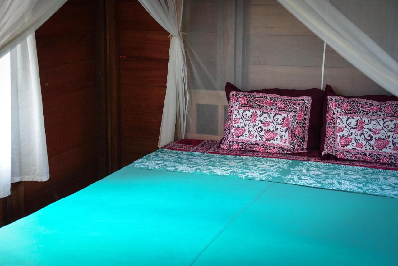 Harry'S Ocean House Pacitan Apartamento Exterior foto
