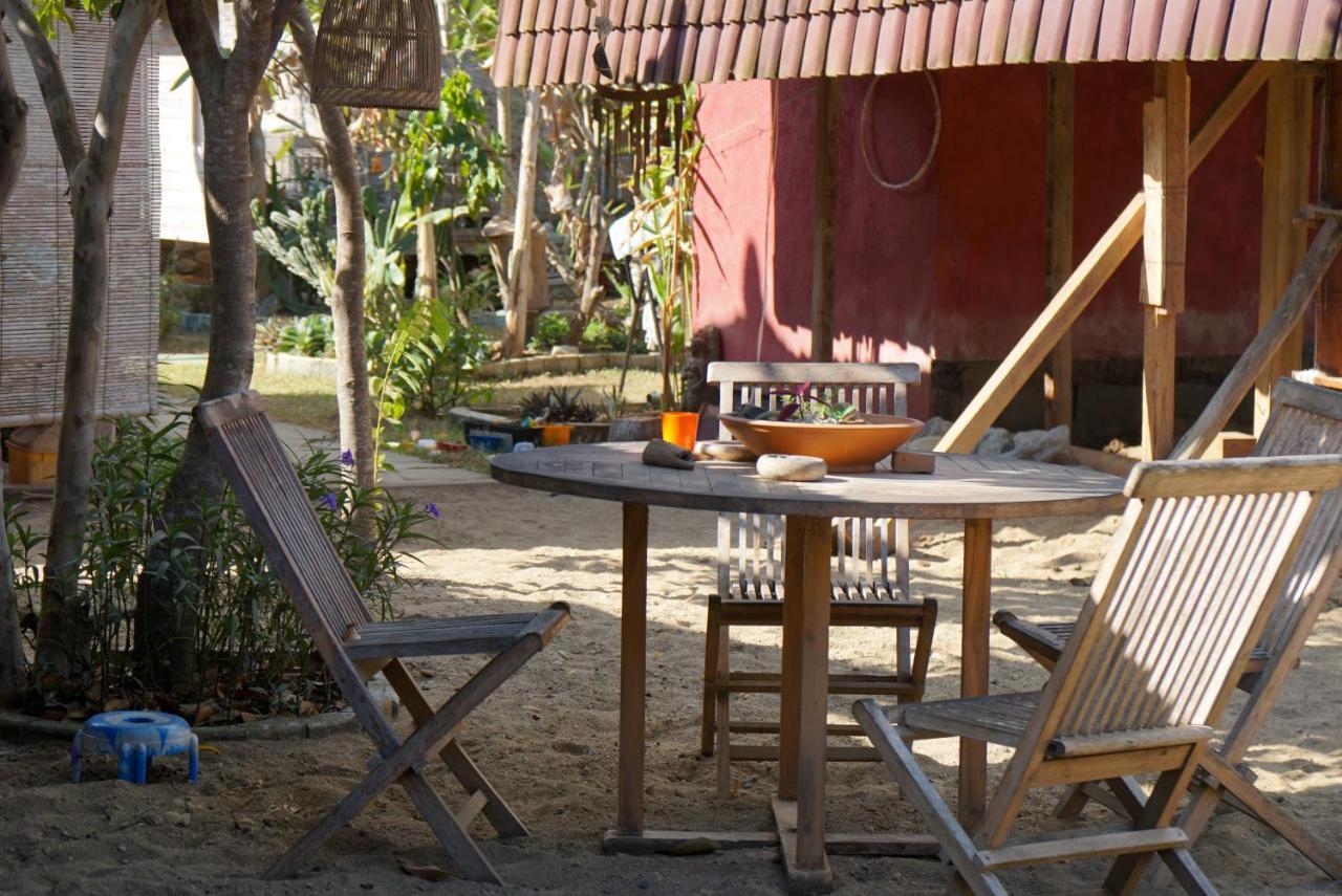 Harry'S Ocean House Pacitan Apartamento Exterior foto